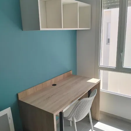 Nemea Comedie Lägenhet *